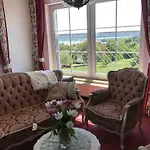 Romantik-suite Mit Whirlpool Apartment *