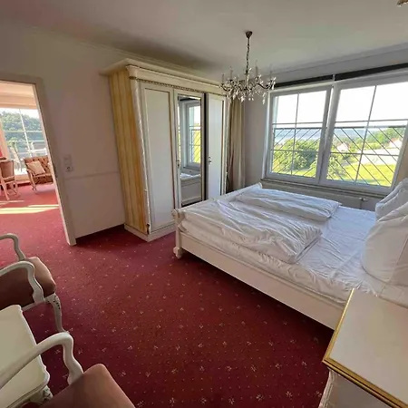 Romantik-suite Mit Whirlpool