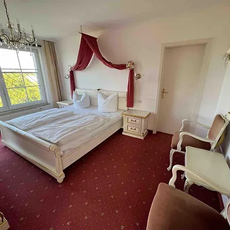 Apartment Romantik-suite Mit Whirlpool *