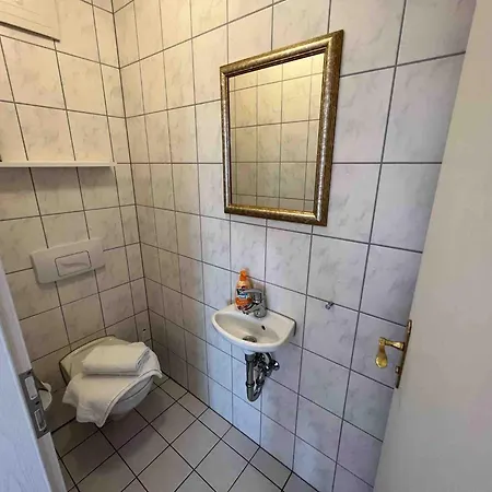 Romantik-suite Mit Whirlpool Spalt